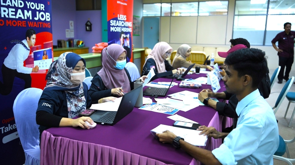 Karnival Kerjaya &amp; Pendidikan TVET MyFutureJobs X ADTEC JTM Kampus Batu Pahat 2025